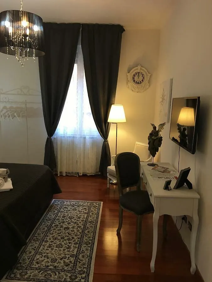 Bed & Breakfast B&B Lame 87 Bologna Italy