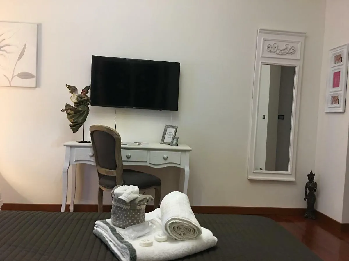 Bed & Breakfast B&B Lame 87 Bologna Italy